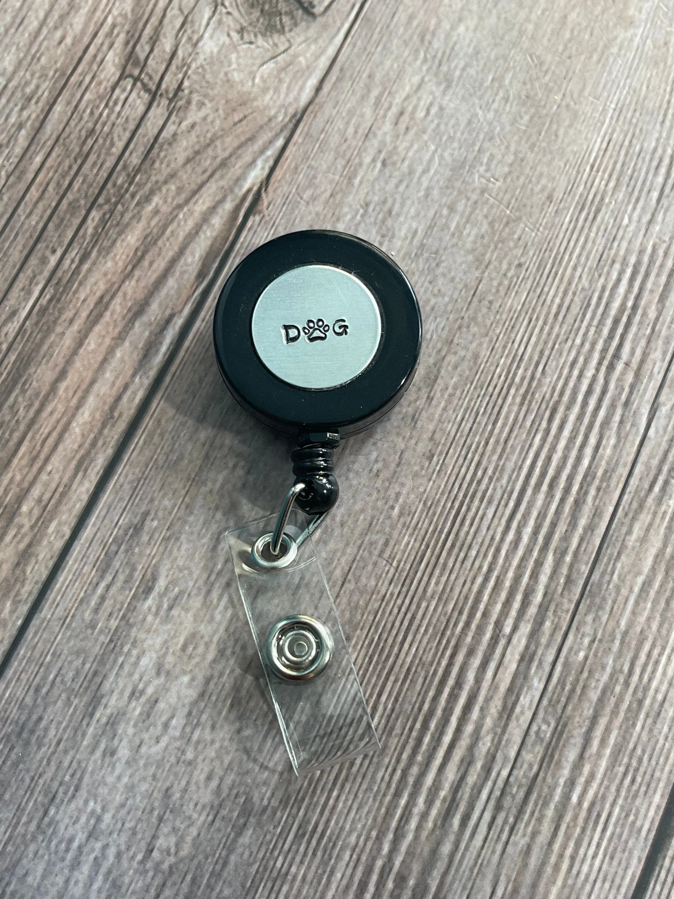 PET LOVER BADGE REEL