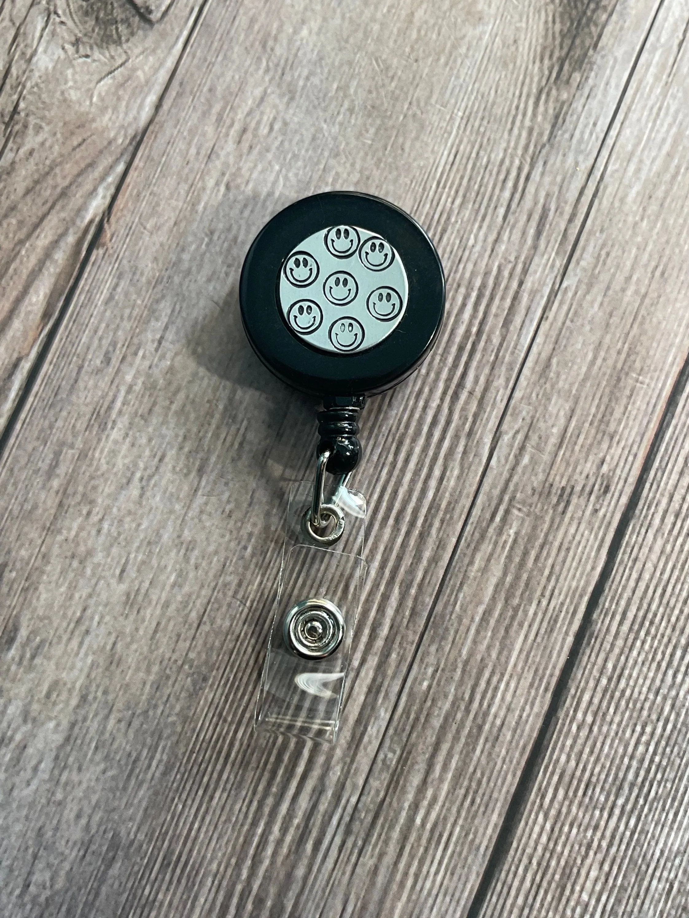 PET LOVER BADGE REEL
