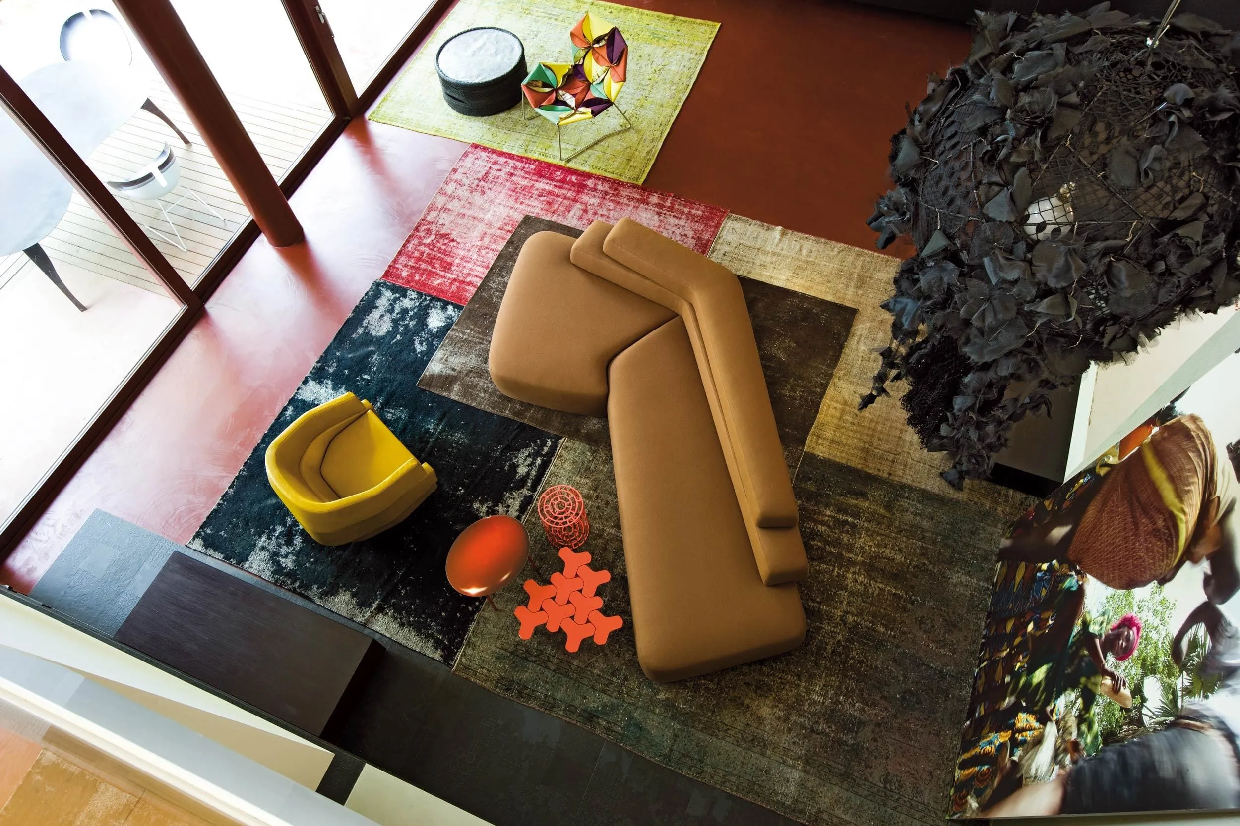 Rift - Premium Comfort Sofa with Modern Design