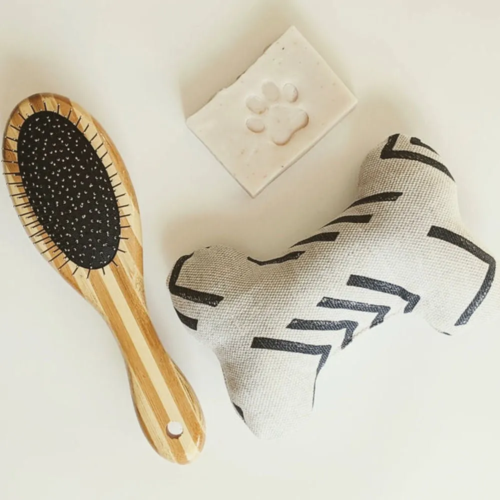 Tilley   Me | Bamboo Two-Sided Bristle and Wire Pet Brush